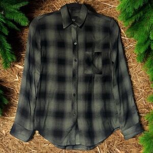 Rails Super Soft & Cozy Black and Green Plaid Flannel Button Down Women’s XS